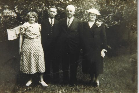 AuntAlvena_UncleGordon_UncleMartin_AuntDora_UTTLEY_MIKEL
