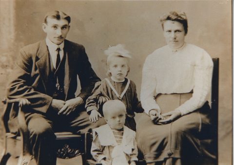 UncleRichard_Elise_AuntMartha_Reinhart_STENCIL_SCHULTZ